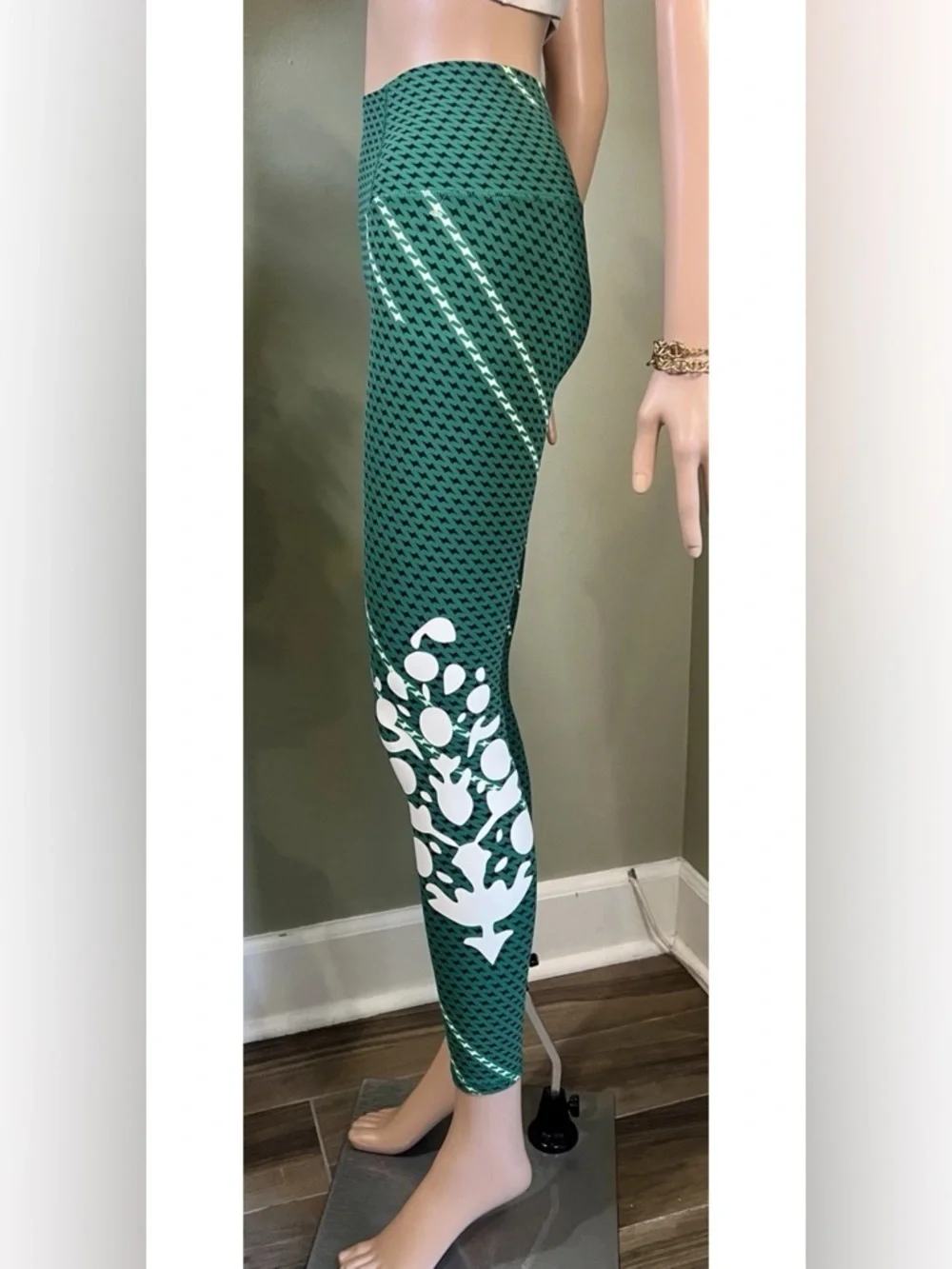 NWOT Free People Movement Never Better Logo Leggings XS Green